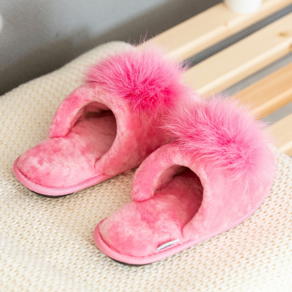 Pink fur sheepskin slippers " Eva" - Picture 10 of 11